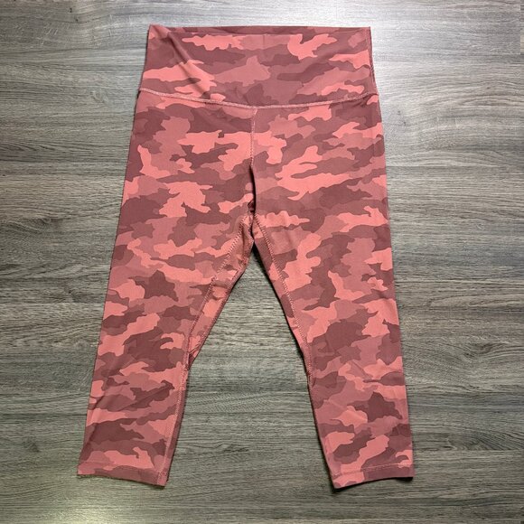 Lululemon Women's Align Crop *21" Leggings - Red Camo - Picture 2 of 7